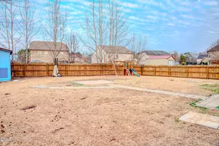 1430 Vandenberg Dr, Fayetteville, NC 28312 - Photo 41