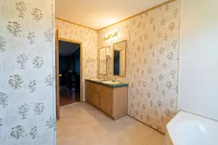 128 N State St, Haw River, NC 27258 - Photo 15