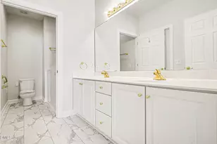 4703 Lewisham Ct, Raleigh, NC 27612 - Photo 15