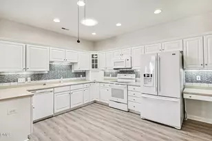 4703 Lewisham Ct, Raleigh, NC 27612 - Photo 11