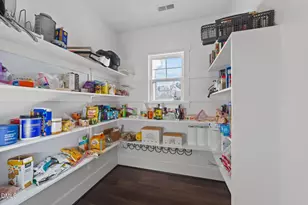 180 Elvenia Cir, Benson, NC 27504 - Photo 9