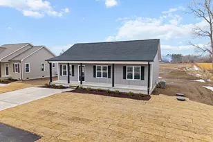 926 Micro Rd W, Selma, NC 27576 - Photo 5