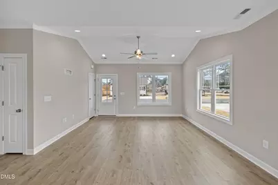 926 Micro Road W, Selma, NC 27576 - Photo 11
