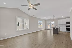 926 Micro Rd W, Selma, NC 27576 - Photo 7