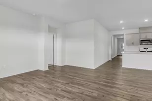 905 Comice Pear Wy, Fuquay-Varina, NC 27592 - Photo 9