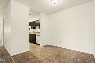 1010 Sandlin Pl, Raleigh, NC 27606 - Photo 7
