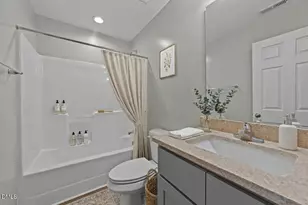 406 E Waddell St, Selma, NC 27576 - Photo 21