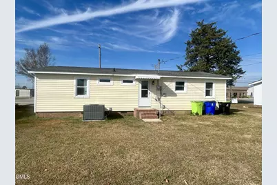 403 S Market Street, Benson, NC 27504 - Photo 17