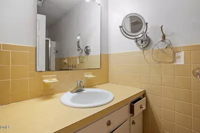 2870 Wycliff Road, Raleigh, NC 27607 - Photo 21