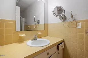 2870 Wycliff Rd, Raleigh, NC 27607 - Photo 21