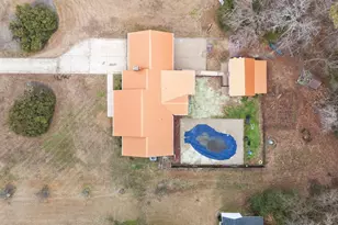 1055 Kelly Dr, Nashville, NC 27856 - Photo 3