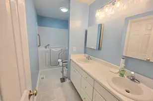 107 Oak Park Dr, Benson, NC 27504 - Photo 23