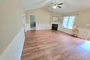 107 Oak Park Dr, Benson, NC 27504 - Photo 7