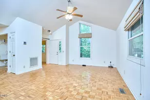 112 Creekview Cir, Carrboro, NC 27510 - Photo 5