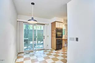 112 Creekview Cir, Carrboro, NC 27510 - Photo 9