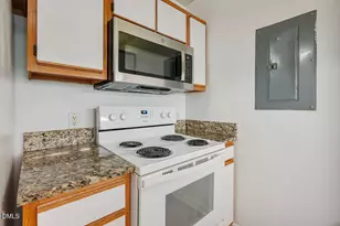 1411 Collegiate Cir, Raleigh, NC 27606 - Photo 9