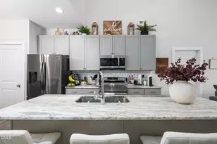 1044 Abbott St, Mebane, NC 27302 - Photo 7