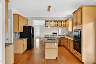 102 Hemingford Grey Ct, Cary, NC 27518 - Photo 17