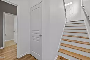 10122 Glen Autumn Rd, Raleigh, NC 27617 - Photo 23