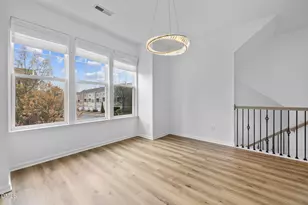 10122 Glen Autumn Rd, Raleigh, NC 27617 - Photo 9