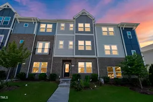 312 King Closure Dr, Cary, NC 27519 - Photo 5