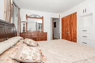 425 Brookside Dr, Chapel Hill, NC 27516 - Photo 11