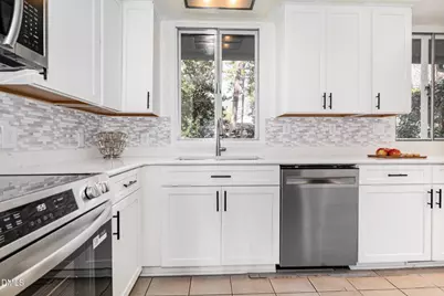 425 Brookside Drive, Chapel Hill, NC 27516 - Photo 5