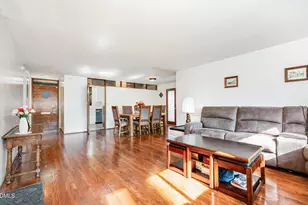 425 Brookside Dr, Chapel Hill, NC 27516 - Photo 3