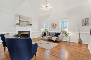 716 Bonhurst Dr, Holly Springs, NC 27540 - Photo 9