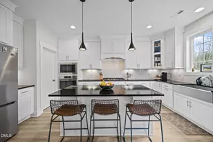 21 N Rosebank Dr, Chapel Hill, NC 27516 - Photo 9