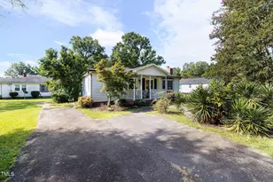 1465 Maplewood Dr, Durham, NC 27704 - Photo 3