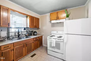 1465 Maplewood Dr, Durham, NC 27704 - Photo 15