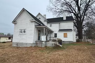 214 Charlotte Ave, Sanford, NC 27330 - Photo 3