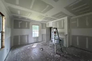 214 Charlotte Ave, Sanford, NC 27330 - Photo 9