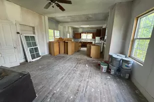 214 Charlotte Ave, Sanford, NC 27330 - Photo 5