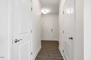 11 Wildflower Cir, Clayton, NC 27520 - Photo 7