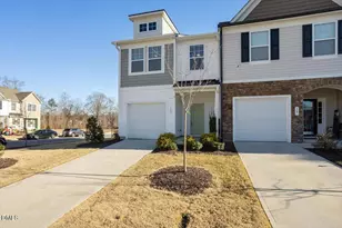 11 Wildflower Cir, Clayton, NC 27520 - Photo 5