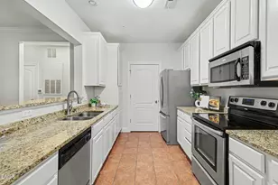 2810 Bedford Green Dr, Raleigh, NC 27604 - Photo 7