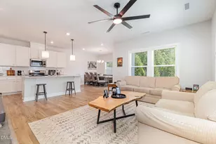 500 Barrington Row Ave, Zebulon, NC 27597 - Photo 7