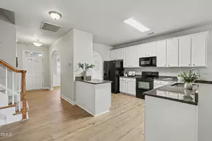 605 Beech Hanger Dr, Morrisville, NC 27560 - Photo 11