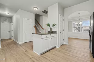 605 Beech Hanger Dr, Morrisville, NC 27560 - Photo 3