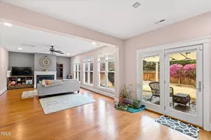 204 Frontgate Dr, Cary, NC 27519 - Photo 17