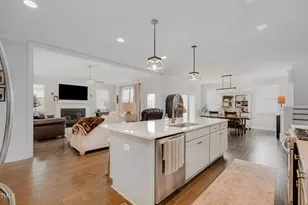 3082 Cascade Dr, Burlington, NC 27217 - Photo 11