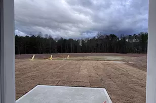 504 Venetian Dr, Sanford, NC 27332 - Photo 9