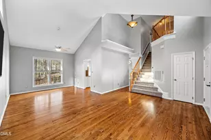 9509 Leslieshire Dr, Raleigh, NC 27615 - Photo 7