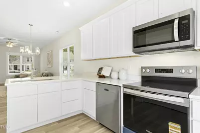 208 N Sellers Street, Selma, NC 27576 - Photo 7