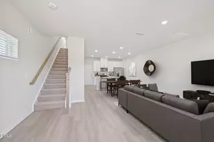 706 Southland Dr, Zebulon, NC 27597 - Photo 5