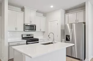 704 Southland Dr, Zebulon, NC 27597 - Photo 1