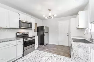 708 Bailey Dr, Raleigh, NC 27610 - Photo 5