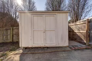 2113 McKinnon Dr, Clayton, NC 27520 - Photo 9